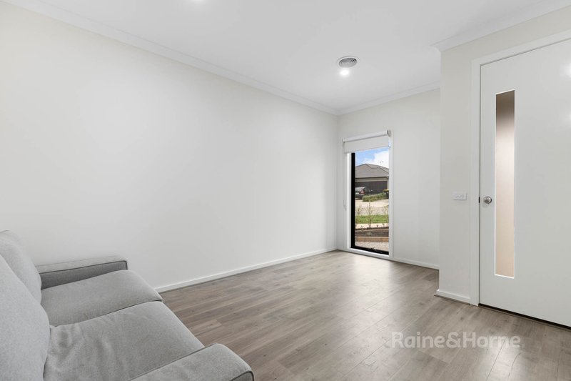 Photo - 55 Showman Drive, Diggers Rest VIC 3427 - Image 11