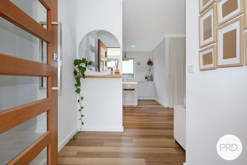 Photo - 55 Southgate Drive, Leneva VIC 3691 - Image 3