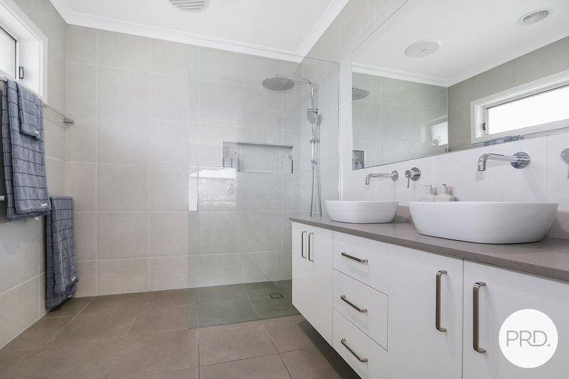 Photo - 55 Southgate Drive, Leneva VIC 3691 - Image 11