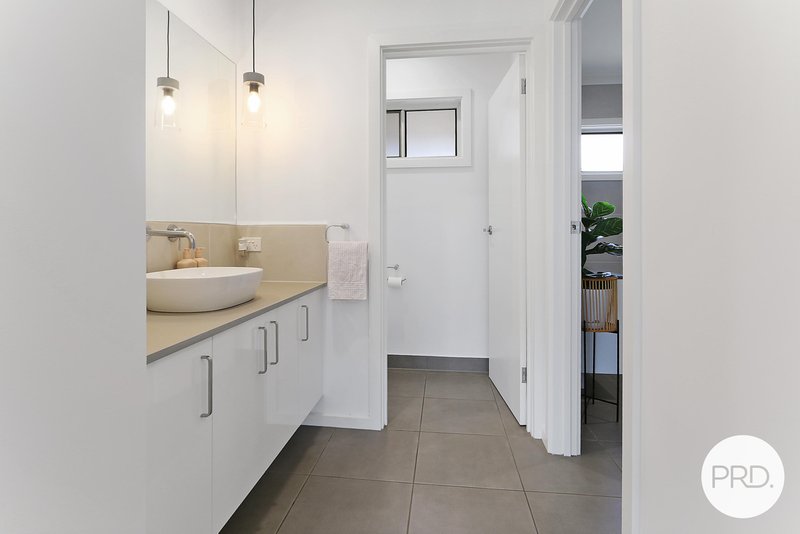 Photo - 55 Southgate Drive, Leneva VIC 3691 - Image 15