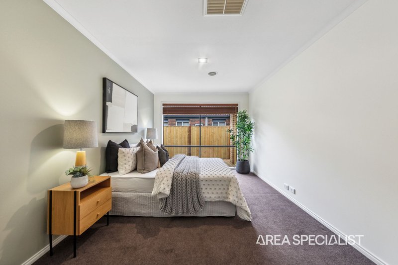 Photo - 55 Spring Circuit, Pakenham VIC 3810 - Image 31