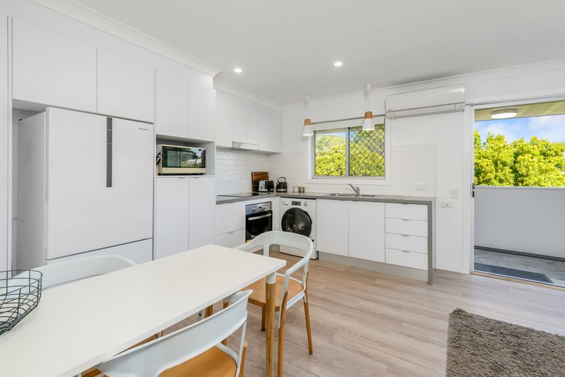 Photo - 5/5 Station Street, Tugun QLD 4224 - Image 4