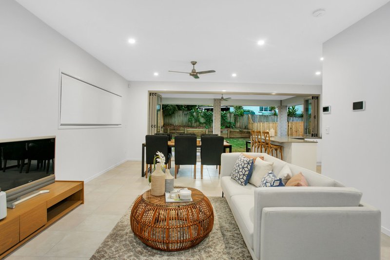 Photo - 55 Suez Street, Mitchelton QLD 4053 - Image 2