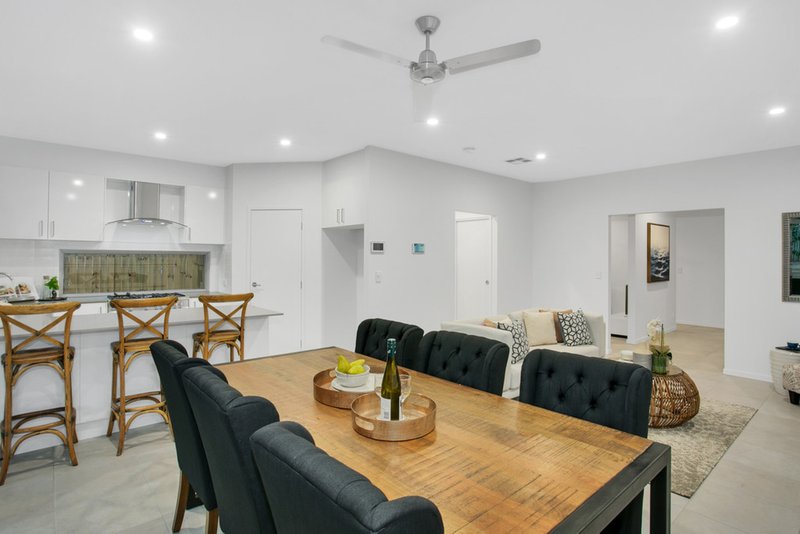 Photo - 55 Suez Street, Mitchelton QLD 4053 - Image 3