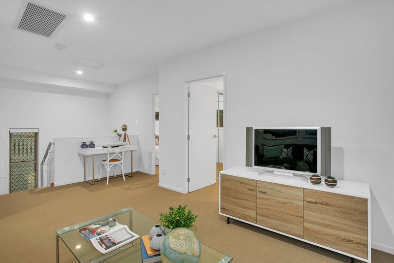 Photo - 55 Suez Street, Mitchelton QLD 4053 - Image 7