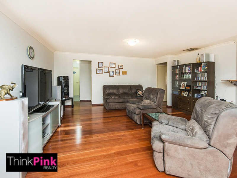 Photo - 55 Sugarwood Drive, Thornlie WA 6108 - Image 15