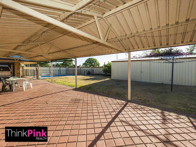 Photo - 55 Sugarwood Drive, Thornlie WA 6108 - Image 24