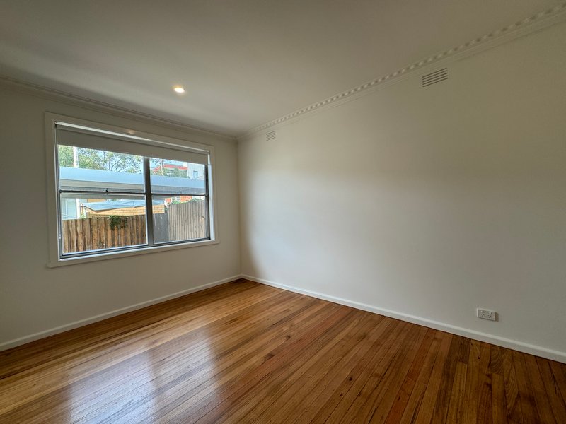 Photo - 5/5 Sutherland Road, Dandenong VIC 3175 - Image 6