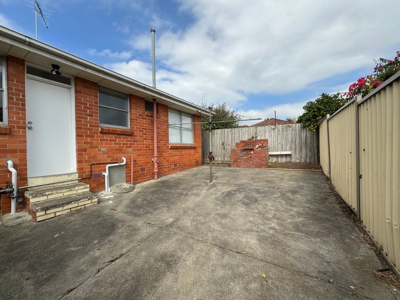Photo - 5/5 Sutherland Road, Dandenong VIC 3175 - Image 13