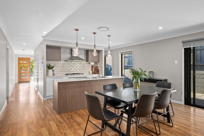 Photo - 55 Tamborine Street, South Ripley QLD 4306 - Image 4
