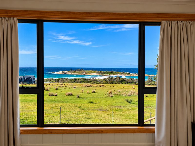 Photo - 55 Tasman Highway, Bicheno TAS 7215 - Image 2