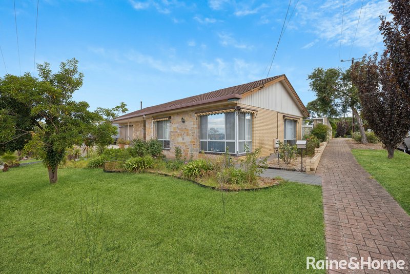 Photo - 55 Teusner Drive, Morphett Vale SA 5162 - Image 2