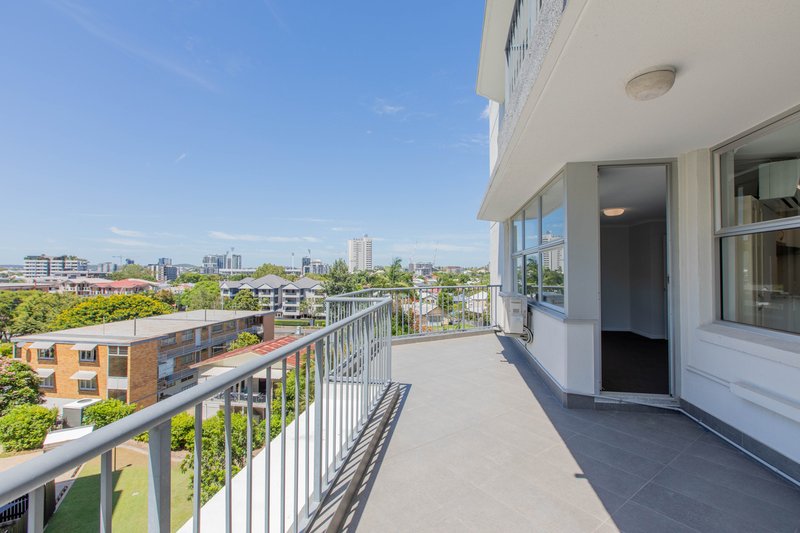 Photo - 55 Thorn Street, Kangaroo Point QLD 4169 - Image 6