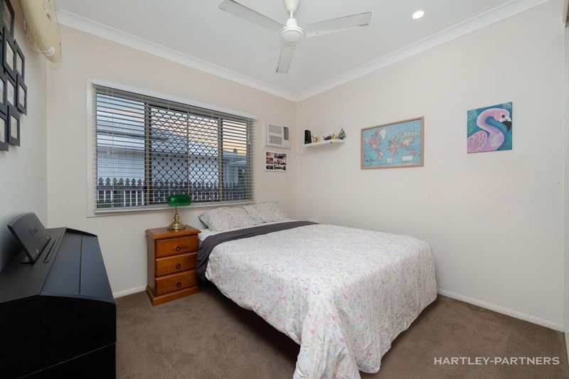 Photo - 55 Timbury Way, Mount Louisa QLD 4814 - Image 10