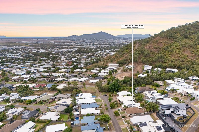 Photo - 55 Timbury Way, Mount Louisa QLD 4814 - Image 16