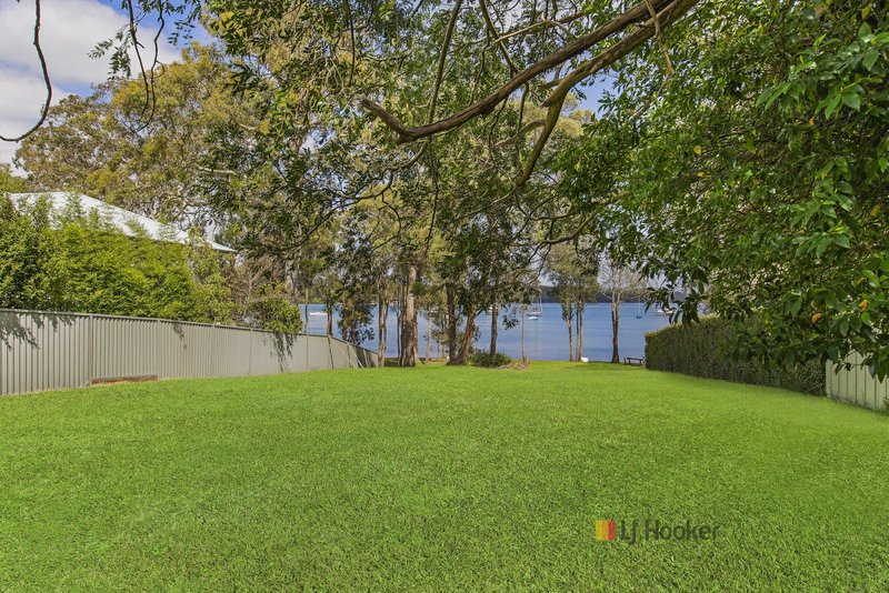 Photo - 55 Vales Road, Mannering Park NSW 2259 - Image 13