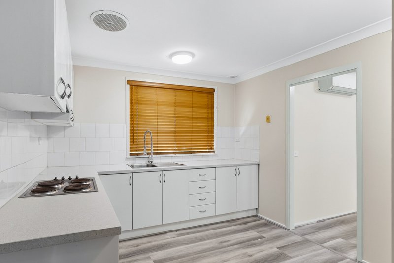 Photo - 55 Warburton Crescent, Werrington County NSW 2747 - Image 3