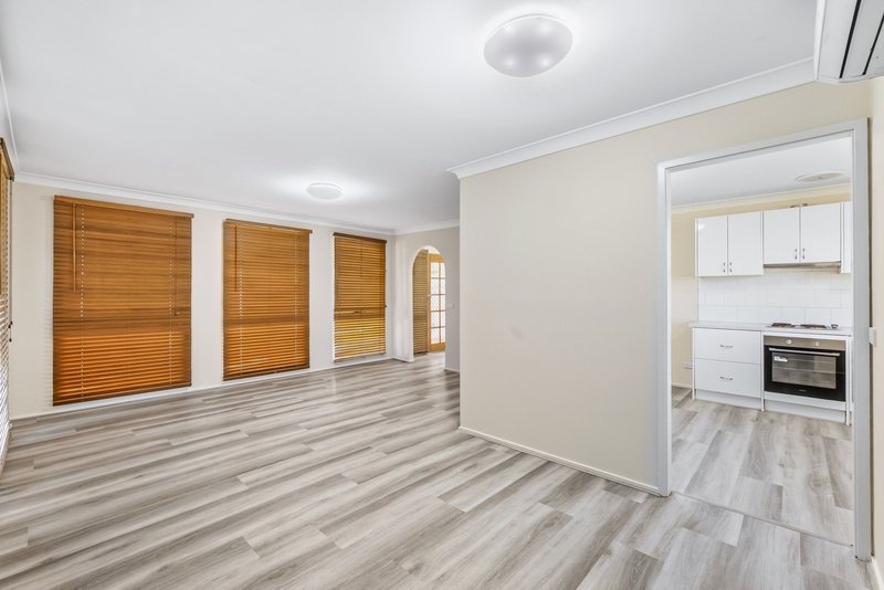 Photo - 55 Warburton Crescent, Werrington County NSW 2747 - Image 4