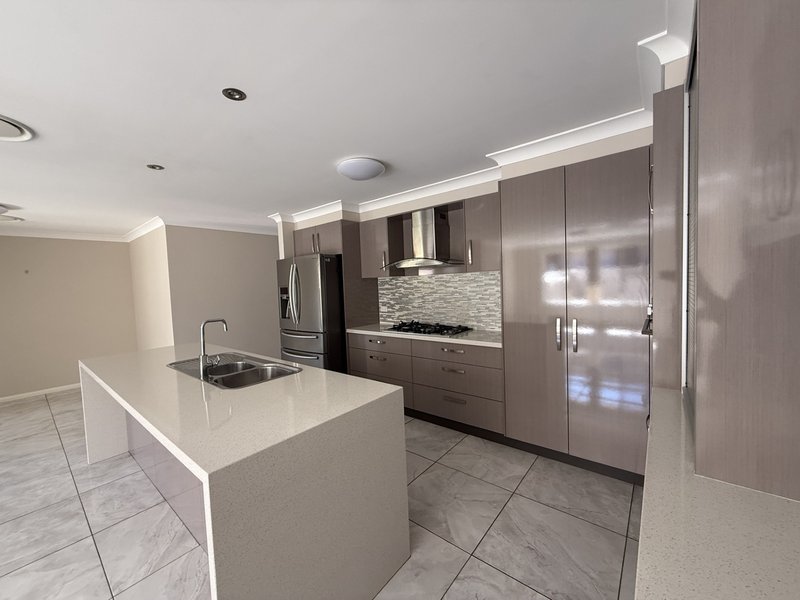 Photo - 55 Warwick Road, Hillvue NSW 2340 - Image 7