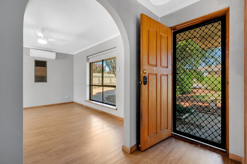 Photo - 55 Washington Drive, Craigmore SA 5114 - Image 4