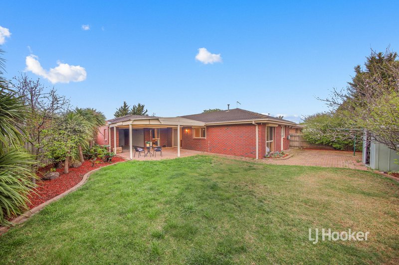 Photo - 55 Whitsunday Drive, Hoppers Crossing VIC 3029 - Image 17