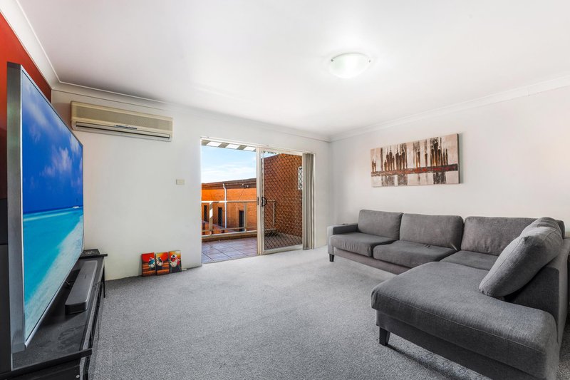 Photo - 5/5 William Street, Fairfield NSW 2165 - Image 3