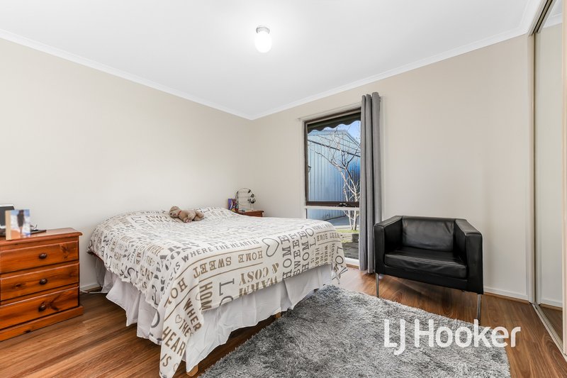 Photo - 55 Willow Drive, Hampton Park VIC 3976 - Image 9