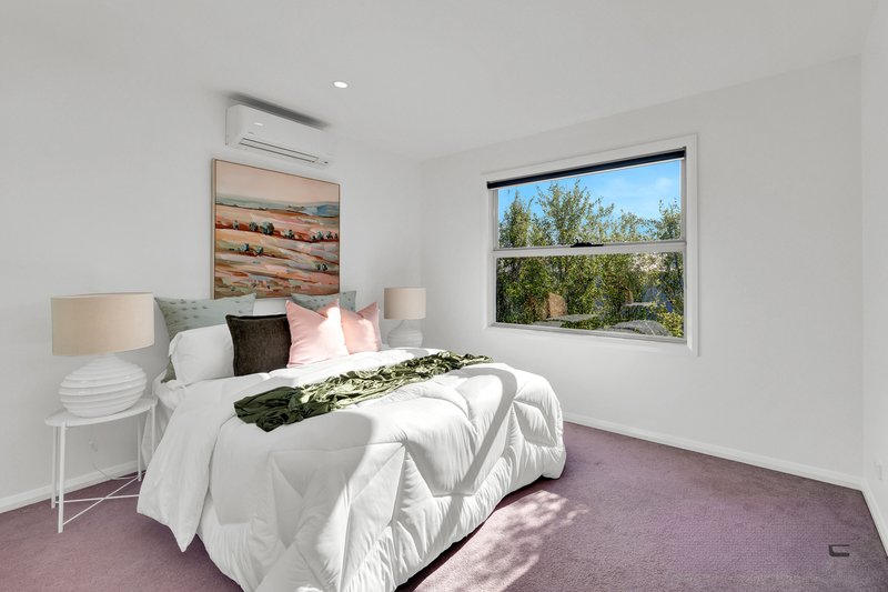 Photo - 5/5 Winifred Street, Essendon VIC 3040 - Image 11