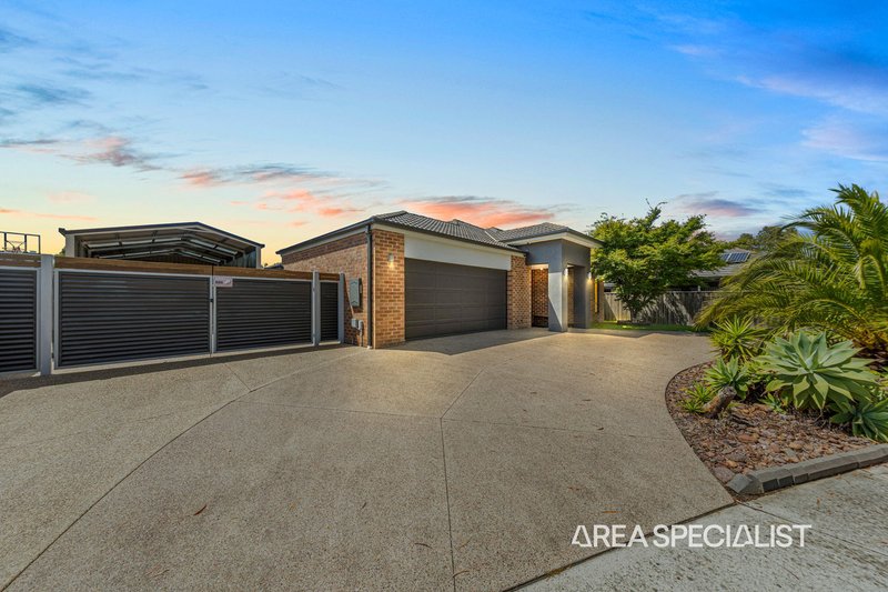 Photo - 55 Winneke Way, Pakenham VIC 3810 - Image 2