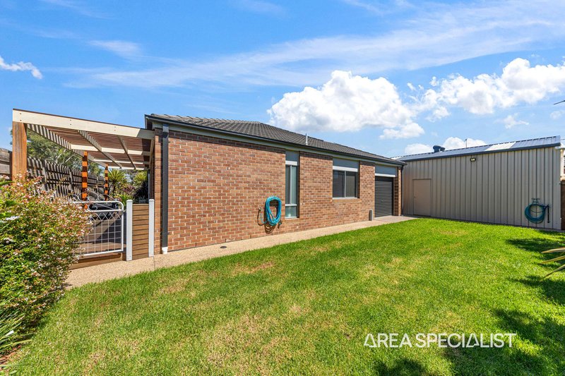 Photo - 55 Winneke Way, Pakenham VIC 3810 - Image 26