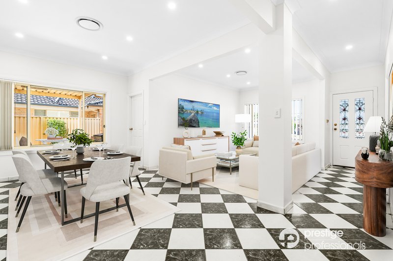 Photo - 55 Wombeyan Court, Wattle Grove NSW 2173 - Image 2