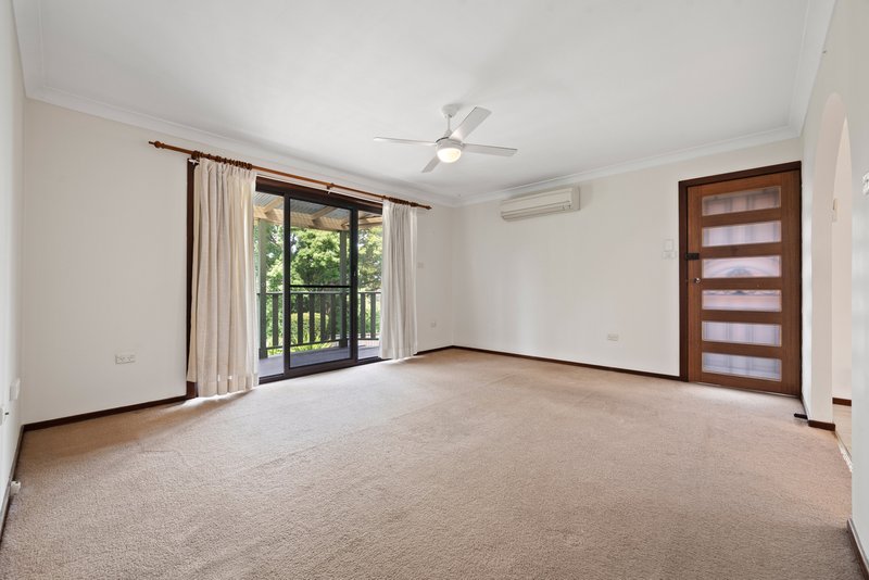 Photo - 55 Woodlark Place, Glenfield NSW 2167 - Image 5