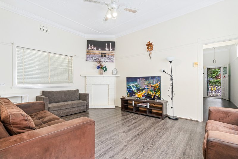 Photo - 55 Yillowra Street, Auburn NSW 2144 - Image 2