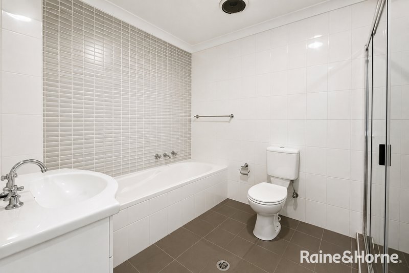Photo - 5/50-52 Hassall Street, Parramatta NSW 2150 - Image 3