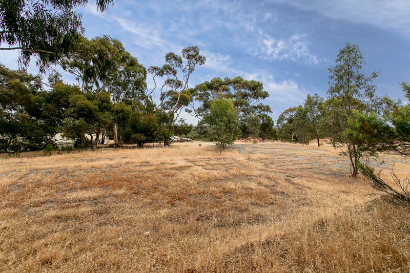 Photo - 550 Panalatinga Road, Onkaparinga Hills SA 5163 - Image 22