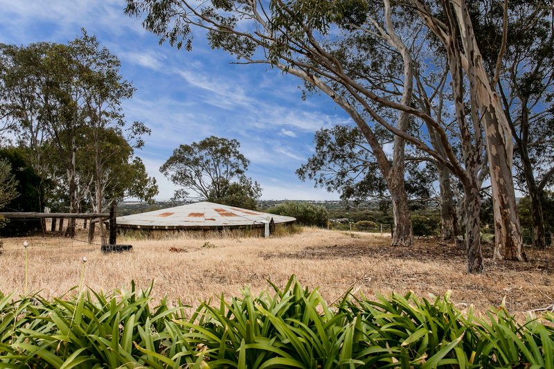 Photo - 550 Panalatinga Road, Onkaparinga Hills SA 5163 - Image 23