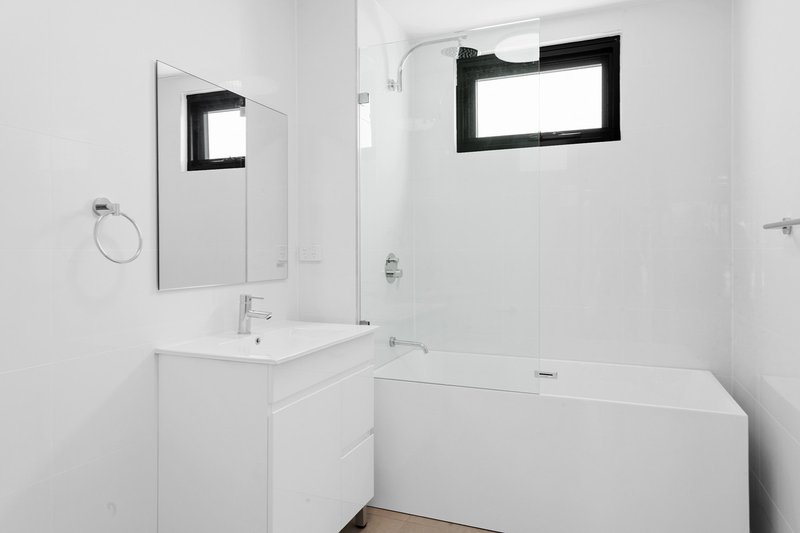 Photo - 5/51-53 Howarth Street, Wyong NSW 2259 - Image 5