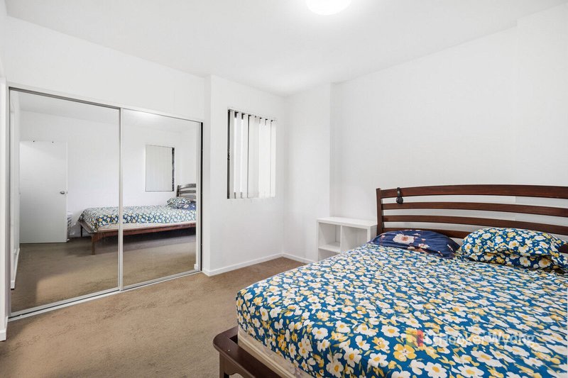 Photo - 5/51-53 Howarth Street, Wyong NSW 2259 - Image 5