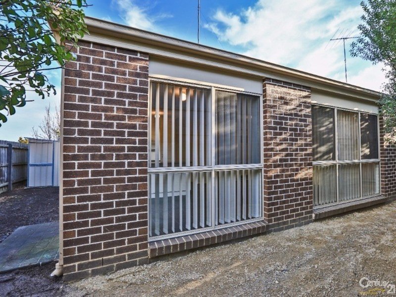 Photo - 5/51 Leigh Drive, Pakenham VIC 3810 - Image 11