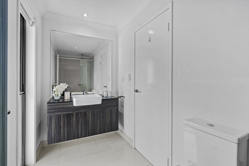 Photo - 55/1 Norris Street, Pacific Pines QLD 4211 - Image 7