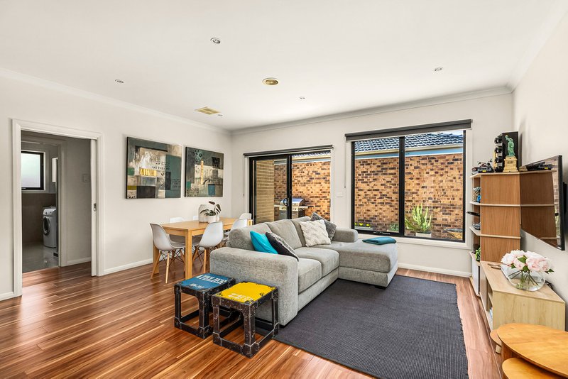 Photo - 5/51 Surrey Street, Pascoe Vale VIC 3044 - Image 2