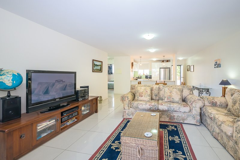 Photo - 5/52 Bestman Avenue, Bongaree QLD 4507 - Image 9