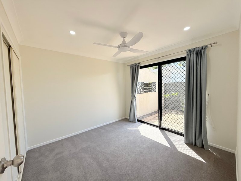 Photo - 5/52 Shell Street, Urangan QLD 4655 - Image 7