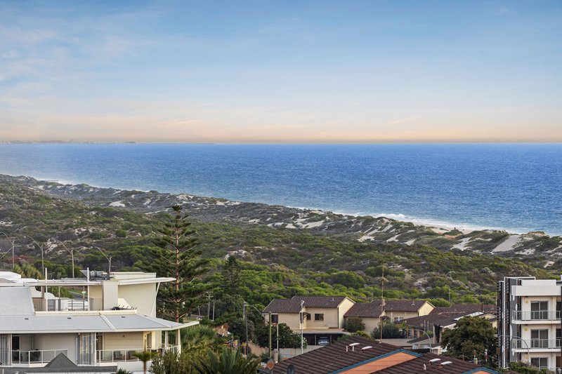 Photo - 55/29 Hastings Street, Scarborough WA 6019 - Image 17