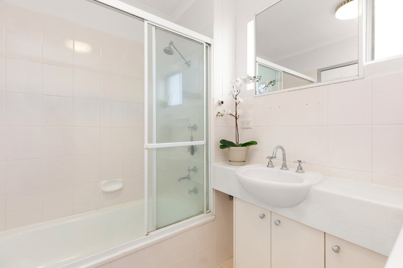 Photo - 5/53 Clarence Road, Indooroopilly QLD 4068 - Image 7