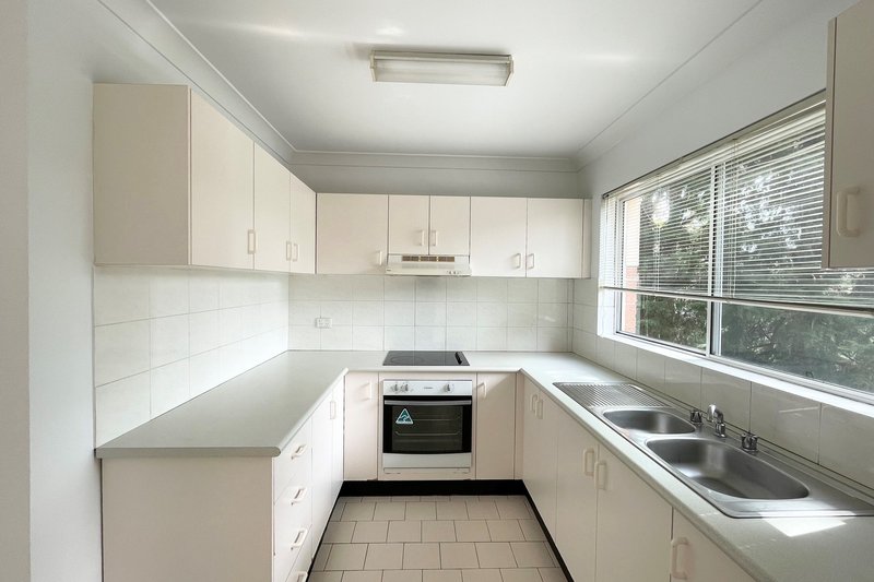Photo - 5/53B Auburn Street, Sutherland NSW 2232 - Image 2