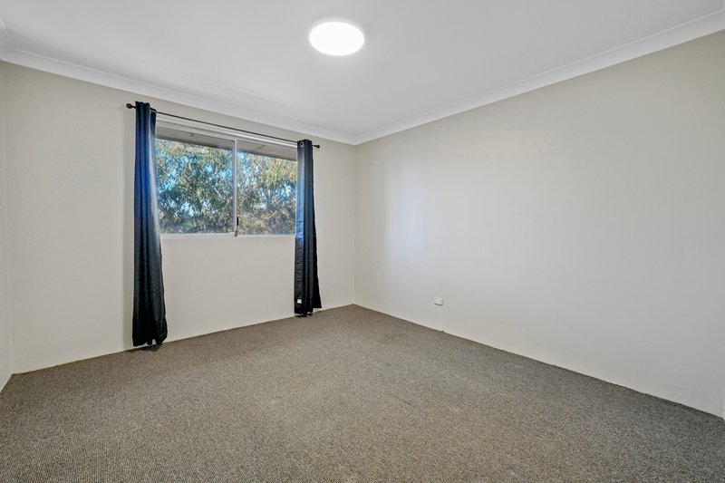Photo - 5/54-55 Park Avenue, Kingswood NSW 2747 - Image 4