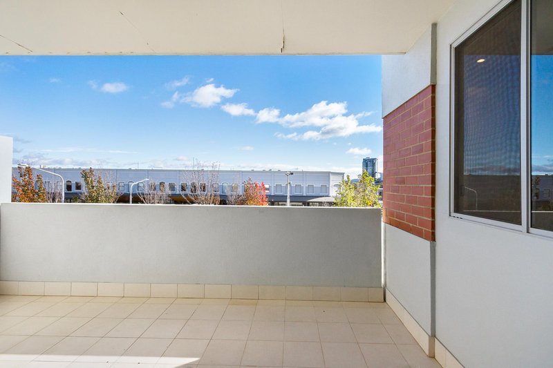 Photo - 5/54 Ernest Cavanagh Street, Gungahlin ACT 2912 - Image 10