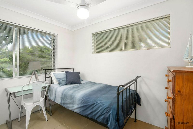 Photo - 5/54 Sarawak Avenue, Palm Beach QLD 4221 - Image 5