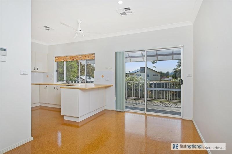 Photo - 555 Ocean Drive, North Haven NSW 2443 - Image 5